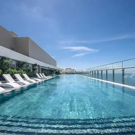 The Song - Luxury Condotel With Infinity Pools - My Oi Homestay